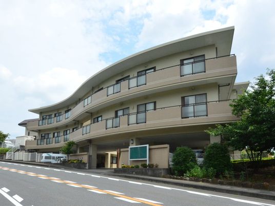 曲線屋根の外観  