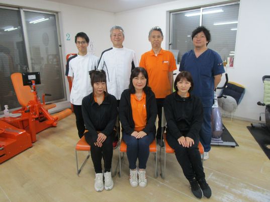 スタッフが集う研修室