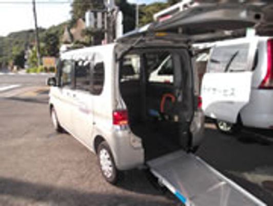 車椅子用送迎車