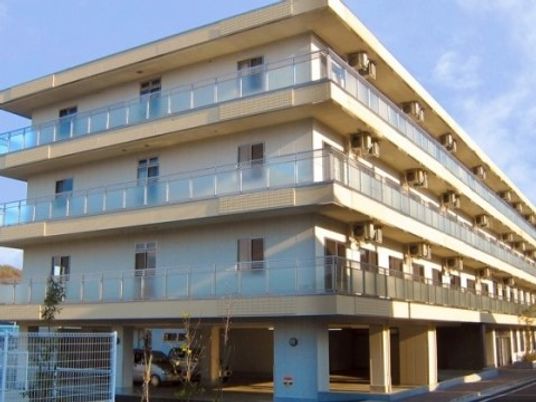 明るい外観の居宅