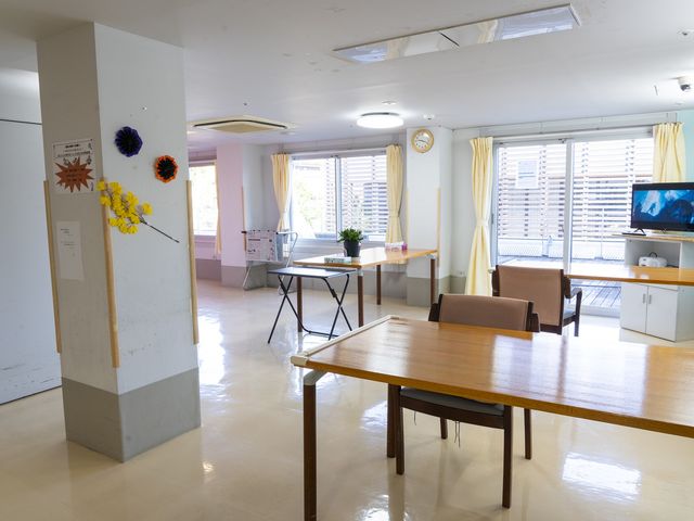 ケアフロアの居室 居室 快適な居室環境のもとで、ご入居者様のサポートに尽くしていただける方を募集しています。