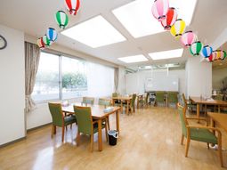 明るいダイニングルーム