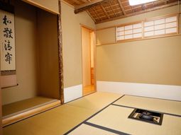 伝統的な和室の一角