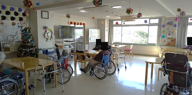 広々としたダイニングルーム