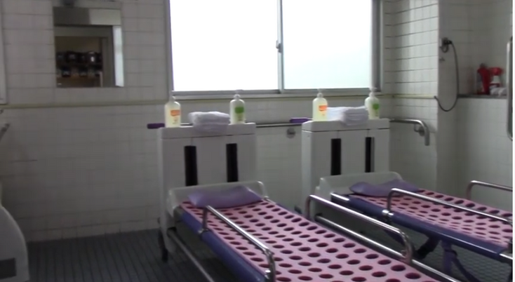 ゆったりくつろげる浴室