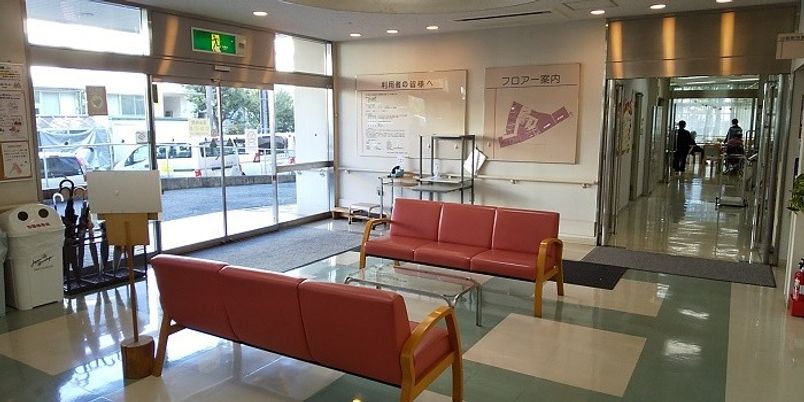 広々としたロビー