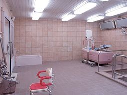 清潔感のある浴室設備