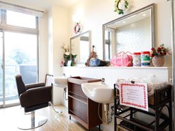 明るい理美容室