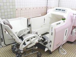 高機能な浴槽設備