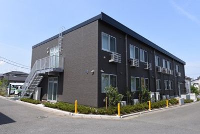 モダンな建物の外観