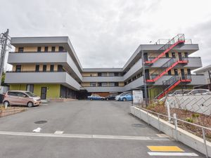 多階層のモダンな外観
