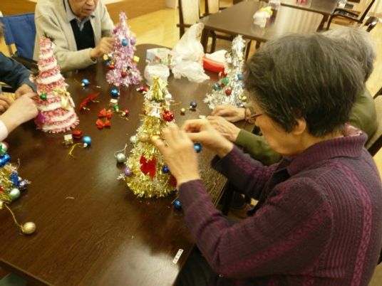 クリスマスツリー製作活動
