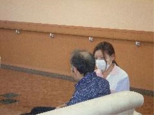 ケアの様子機能訓練室