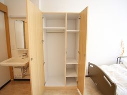 整理しやすい居室の一角