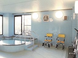 明るい浴室
