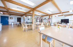 広々としたダイニングルーム