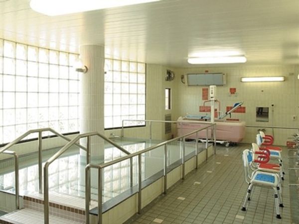 清潔な浴室設備