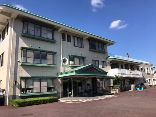 柿生アルナ園短期入所生活介護事業所の外観