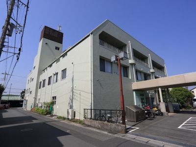 清潔な建物の外観 