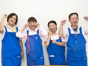 笑顔のスタッフイメージ  