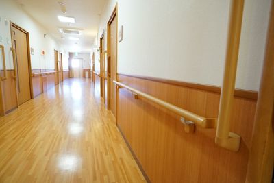 清潔な廊下の通路