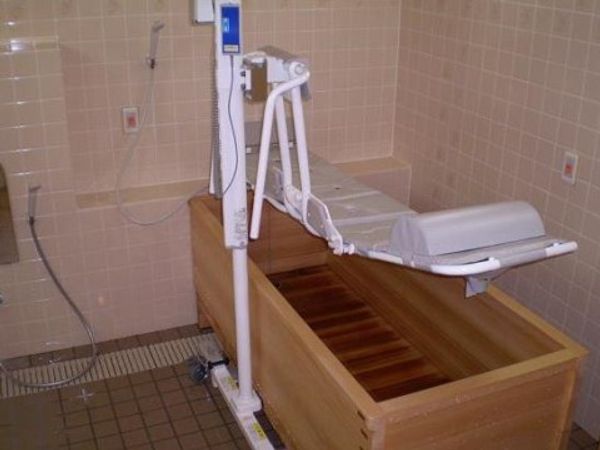 浴室にある介助用設備
