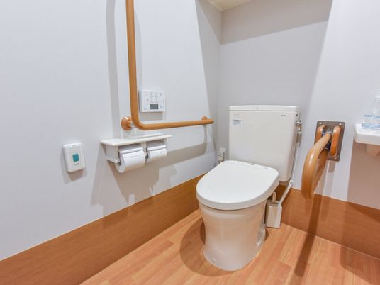 バリアフリーなトイレ空間