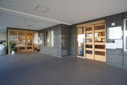 明るいエントランス