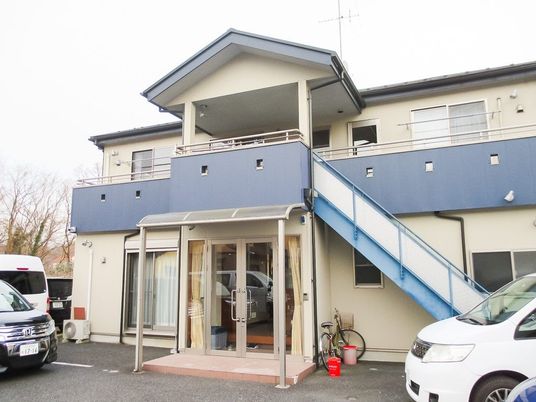 外観の建物正面  