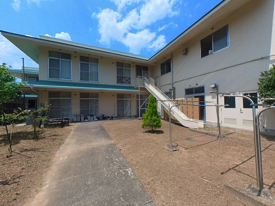 明るい外観の居宅