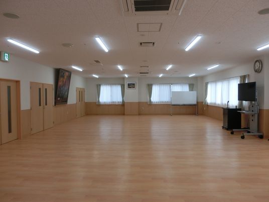 広々とした多目的室