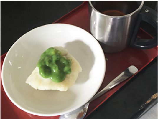 和風の軽食と飲み物