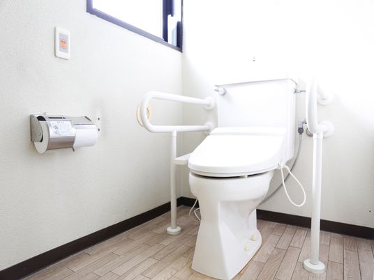 バリアフリーなトイレ設備