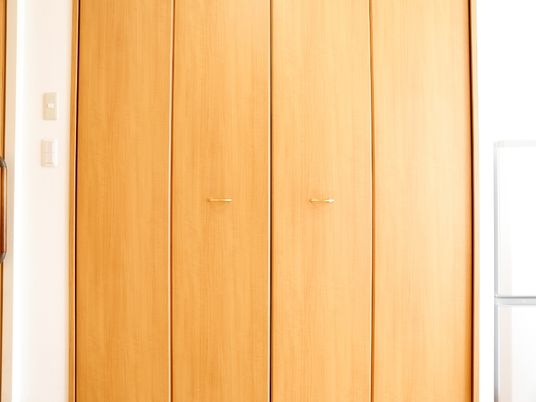 きれいな木製クローゼット