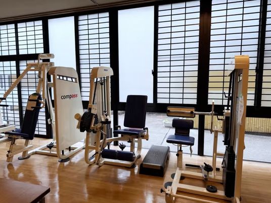 機能訓練室の運動器具  
