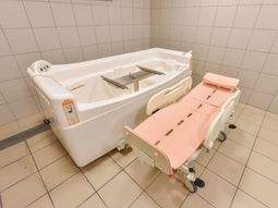 浴室用の特別なバスタブ