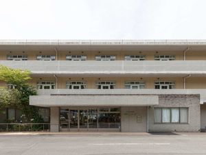 正面玄関の外観です  