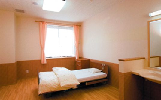明るい居室の一角