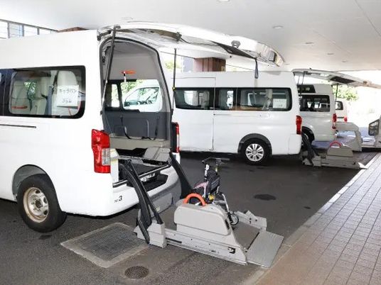 送迎車の乗降口  