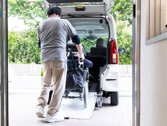 車椅子での乗車支援