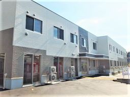 モダンな建物の外観