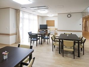 明るい食堂の室内  