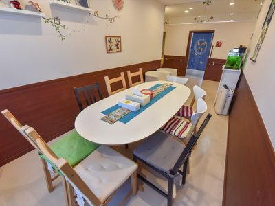 明るく清潔な食堂