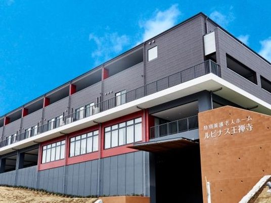 外観建物正面  