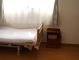 落ち着いた雰囲気の居室