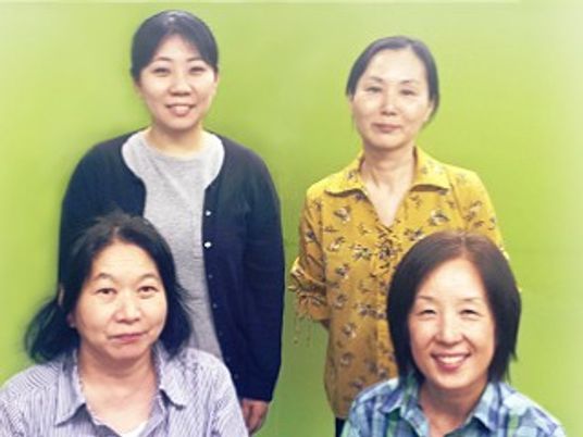 スタッフ4人の集合  