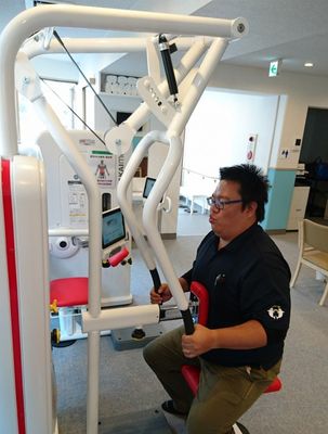 トレーニング中の機能訓練室