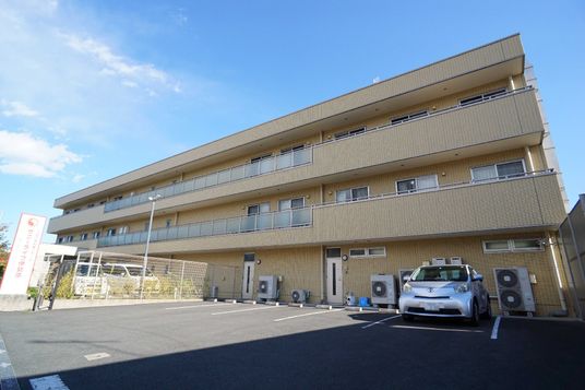 多階層建物の外観