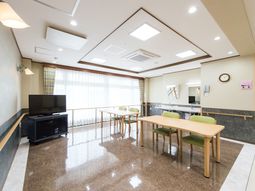 共有スペースの落ち着いた雰囲気