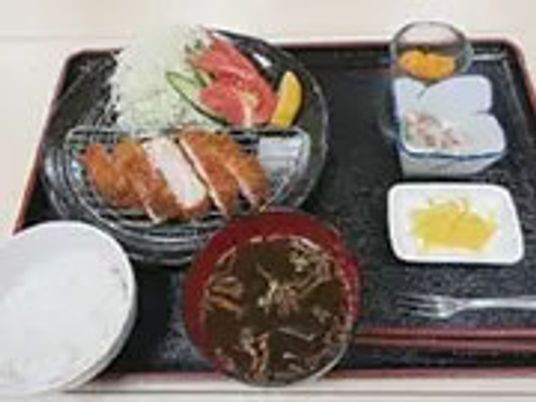 お食事例の食堂